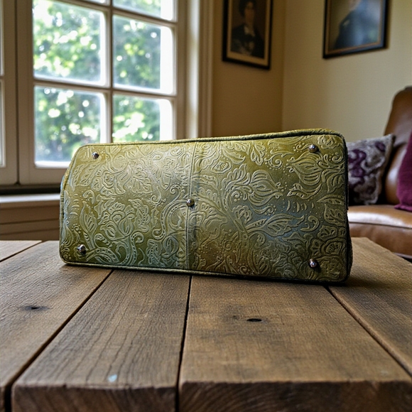 Elegant Olive Green Stella Bianca Italian Satchel NWOT - Picture 5 of 15